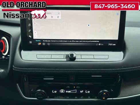 Used 2024 Nissan Rogue Platinum w/ Platinum Premium Package image 15