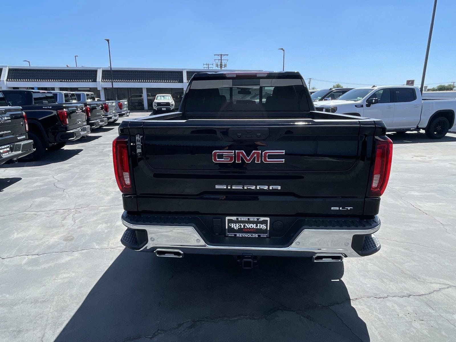 New 2026 GMC Sierra 1500 SLT w/ SLT Premium Plus Package AWD/4WD image 6