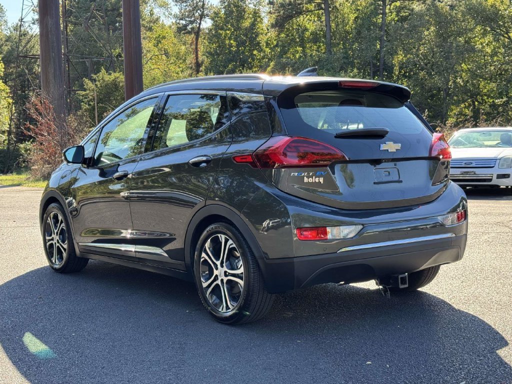 Used 2020 Chevrolet Bolt Premier w/ Infotainment Package FWD image 23