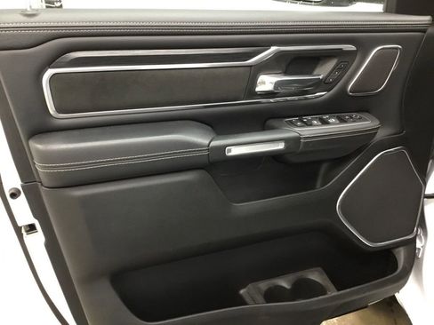 Used 2023 RAM 1500 Laramie AWD/4WD image 8