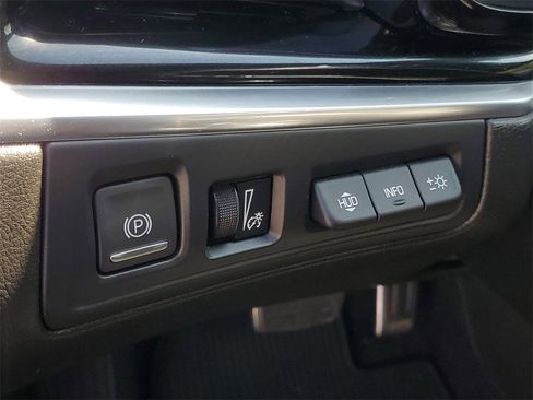 Used 2021 Cadillac XT6 Sport image 12