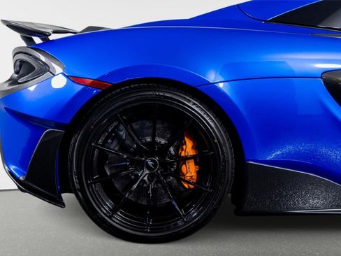 Used 2020 McLaren 600LT Spider RWD image 8