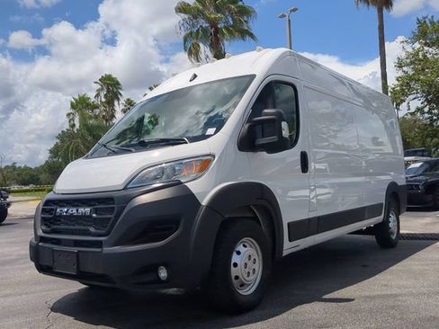 Used 2025 RAM ProMaster 2500 w/ Convenience Group FWD image 9