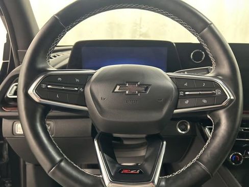 Used 2024 Chevrolet Traverse Z71 image 13