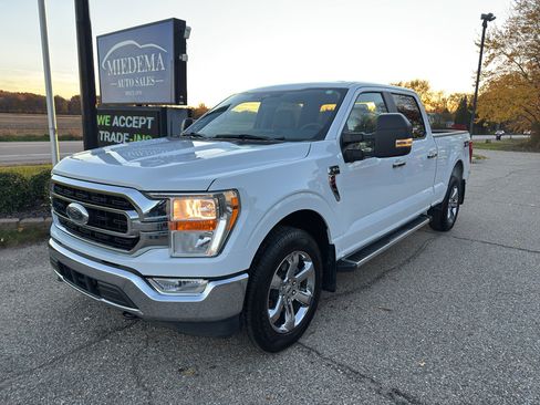Used 2023 Ford F150 XLT w/ Max Trailer Tow Package image 2