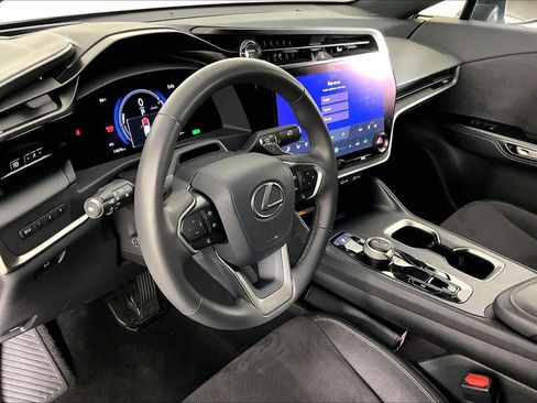 Used 2023 Lexus RZ 450e Premium image 16