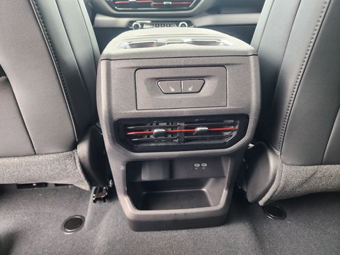 Used 2026 Chevrolet Silverado EV Trail Boss image 19