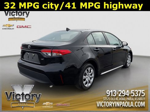 Used 2025 Toyota Corolla LE image 6