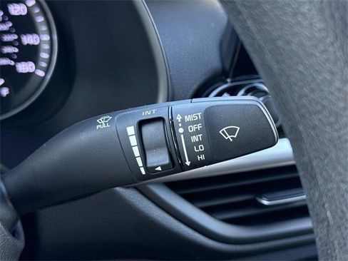 Used 2022 Kia Forte LXS w/ LXS Technology Package image 25