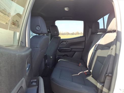 Used 2023 Chevrolet Colorado LT w/ LT Convenience Package II image 12