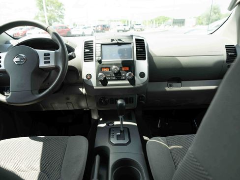 Used 2021 Nissan Frontier SV AWD/4WD image 20