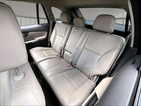 Used 2013 Ford Edge SEL FWD image 20