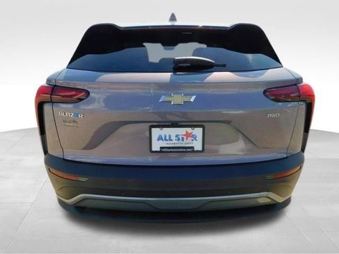 New 2025 Chevrolet Blazer EV LT AWD/4WD image 8