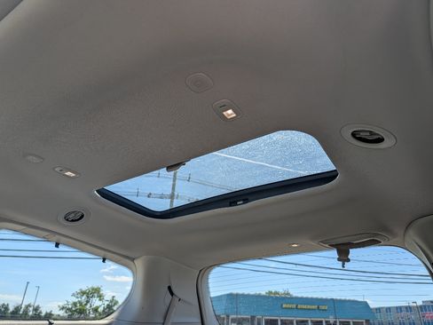 Used 2020 Chrysler Pacifica Limited FWD image 20