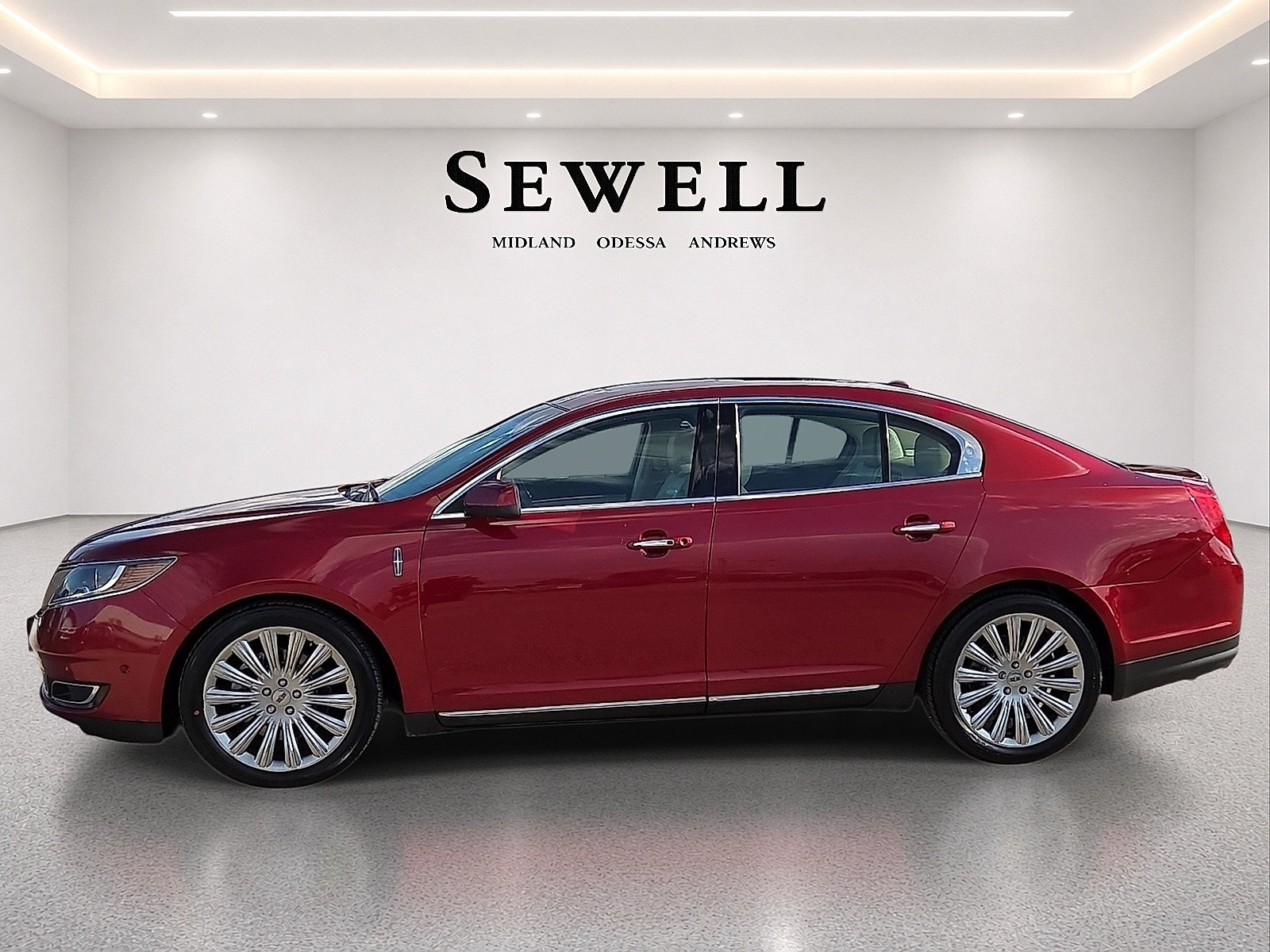 Used 2013 Lincoln MKS FWD image 2