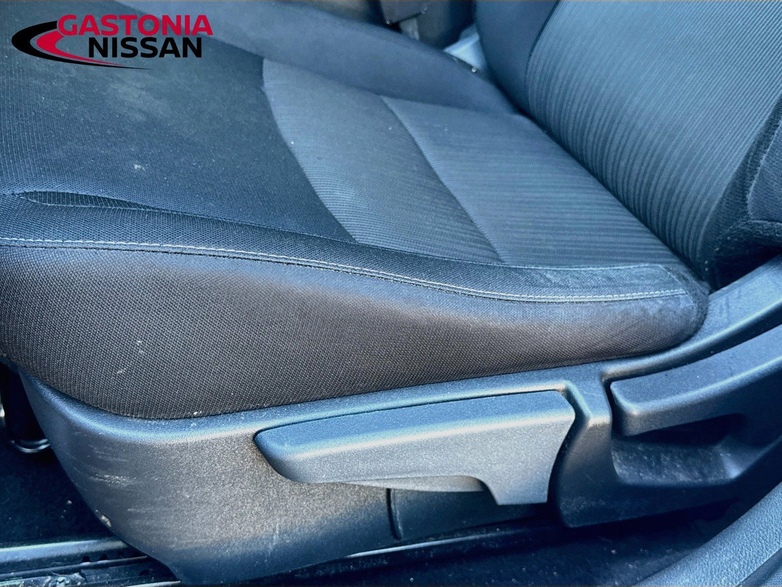 Used 2024 Nissan Sentra SV FWD image 23