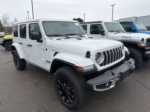 Certified 2025 Jeep Wrangler Unlimited Sahara w/ Safety Group image 1