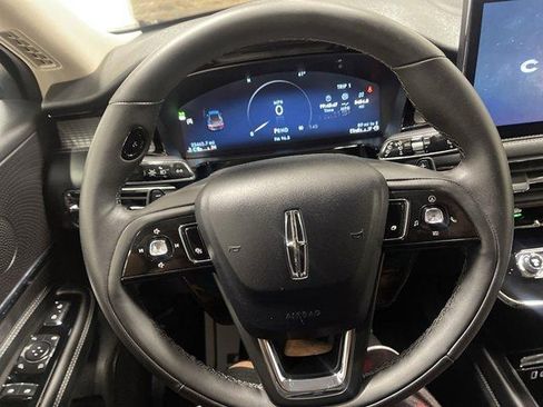 Used 2023 Lincoln Corsair FWD image 23