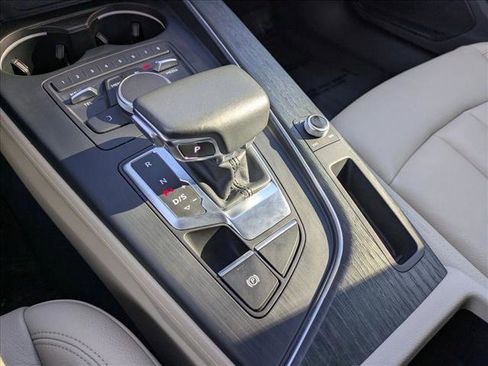 Used 2019 Audi A4 2.0T Premium image 12
