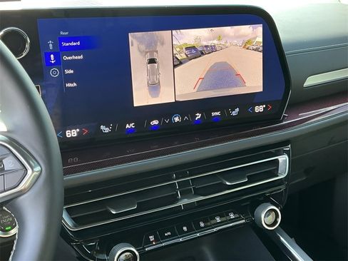 Used 2024 Chevrolet Traverse Z71 w/ Enhanced Driving Package image 22