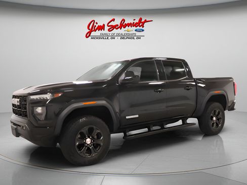 Used 2024 GMC Canyon Elevation w/ Convenience Package AWD/4WD image 2