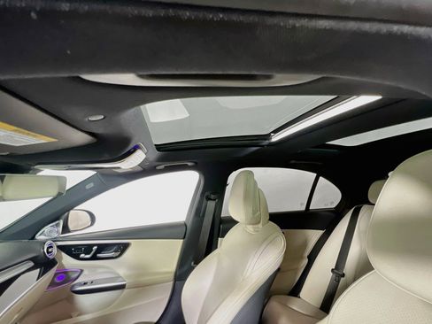 Used 2022 Mercedes-Benz C 300 4MATIC Sedan image 22