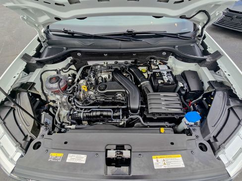 Used 2024 Volkswagen Taos SE w/ Taos Adventure Package image 48