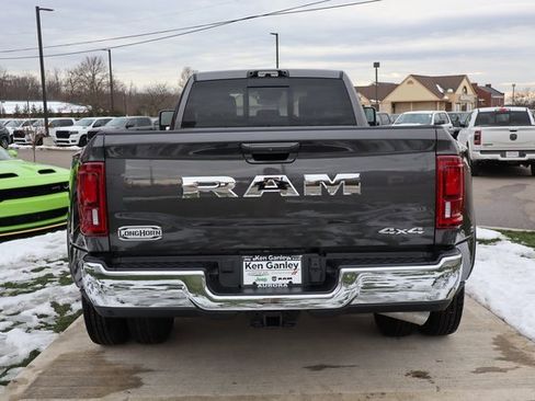Used 2025 RAM 3500 Longhorn image 40