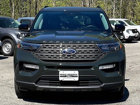 Used 2024 Ford Explorer XLT w/ Equipment Group 202A image 2