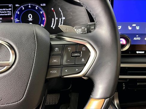 Used 2024 Lexus RX 350 Premium image 23