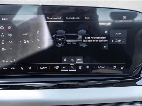 New 2026 Audi A6 Premium Plus AWD/4WD image 18
