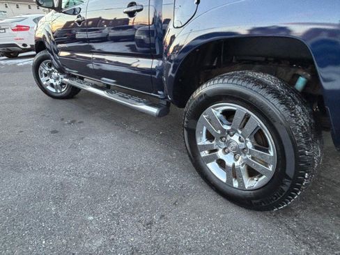 Used 2012 Toyota Tacoma 4x4 Double Cab image 28