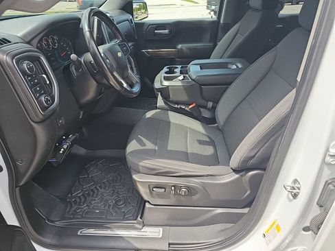 Used 2021 Chevrolet Silverado 1500 LT AWD/4WD image 14