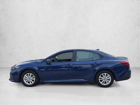 Used 2025 Toyota Camry LE w/ Convenience Package FWD image 9