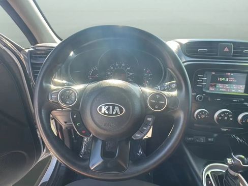 Used 2019 Kia Soul FWD image 27