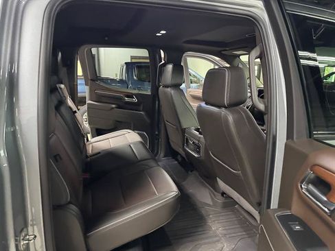 Certified 2023 GMC Sierra 1500 Denali w/ Technology Package AWD/4WD image 11