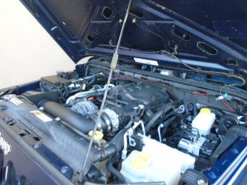 Used 2013 Jeep Wrangler Sport image 19