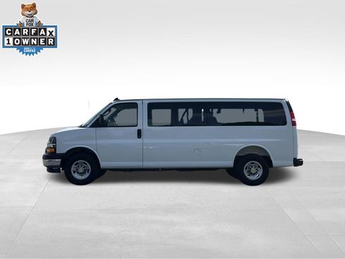 Used 2025 Chevrolet Express 3500 LT w/ LT Preferred Equipment Group RWD image 10