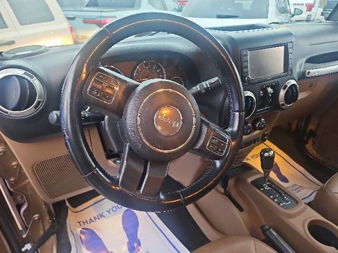 Used 2015 Jeep Wrangler Unlimited Sahara w/ Max Tow Package image 9