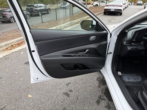 New 2026 Hyundai Elantra Blue image 10