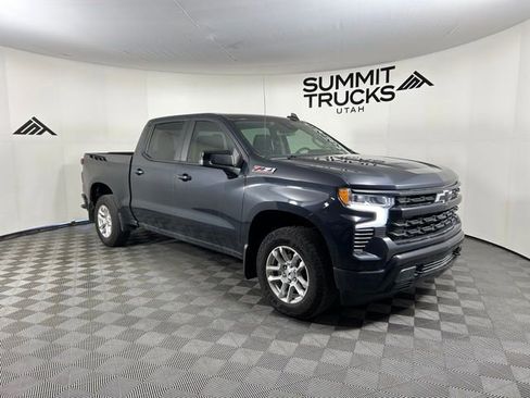 Used 2024 Chevrolet Silverado 1500 RST w/ Z71 Off-Road Package AWD/4WD image 2