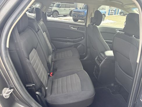 Used 2018 Ford Edge SEL image 7