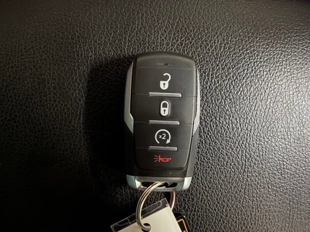 Used 2025 RAM 3500 Big Horn AWD/4WD image 43