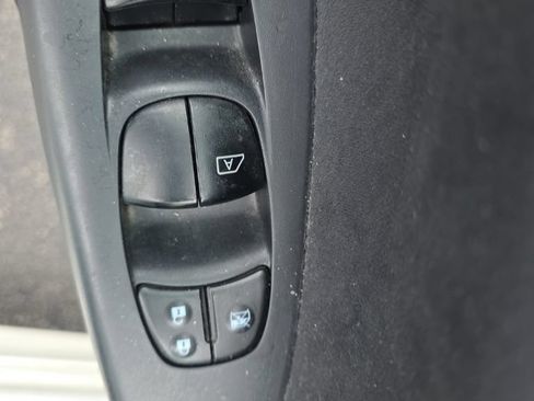 Used 2014 Nissan Sentra SR w/ SR Driver Package FWD image 13