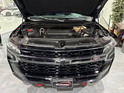 Used 2022 Chevrolet Tahoe Z71 w/ Luxury Package AWD/4WD image 10