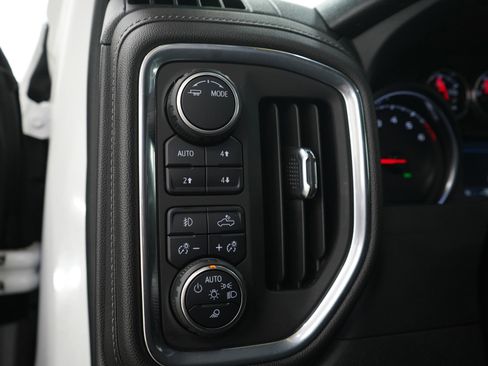 Used 2022 Chevrolet Silverado 1500 LT Trail Boss w/ Safety Package AWD/4WD image 26