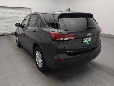 Used 2022 Chevrolet Equinox LS w/ LS Convenience Package FWD image 5