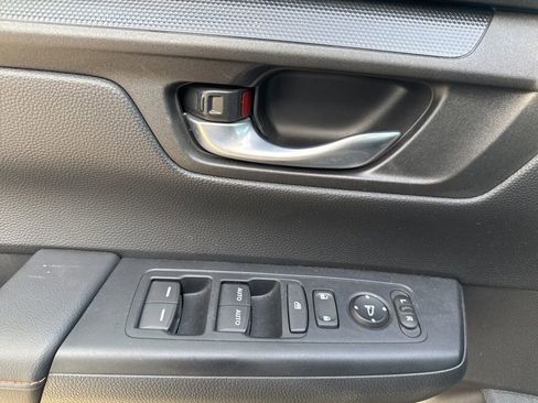 Used 2024 Honda CR-V Sport image 12