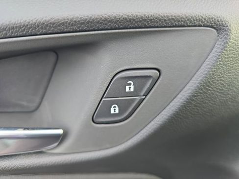 New 2026 Buick Envista Sport Touring w/ Convenience I Package FWD image 8