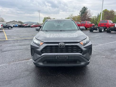 Used 2019 Toyota RAV4 LE w/ Carpet Mat Package FWD image 2